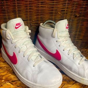 Definitely giving Barbie, absolutely in love 💗